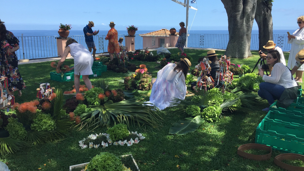 Belmond Reid’s Palace To celebrate Madeira Island’s annual flower festival, guests were invited to create flower carpets to be displayed poolside. 